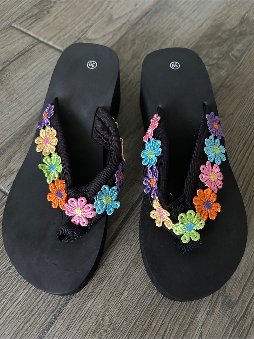 NWT…Black Floral Embroidered Flip Flop Sandals - Women's